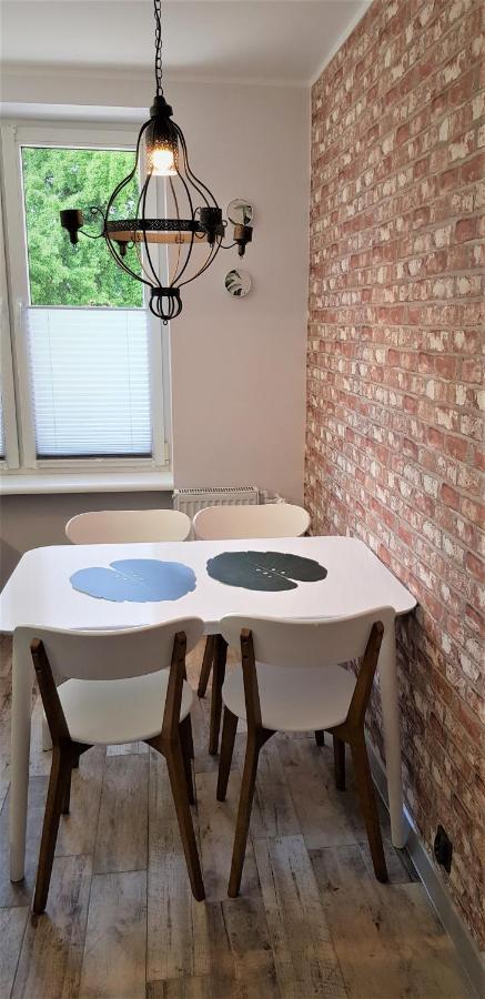 Apartament Centrum Park Ul Waszyngtona 쳉스토호바 외부 사진