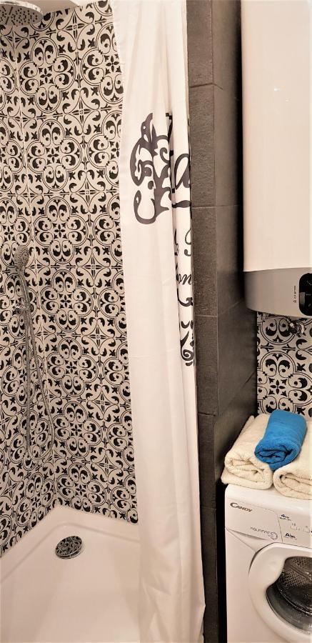 Apartament Centrum Park Ul Waszyngtona 쳉스토호바 외부 사진