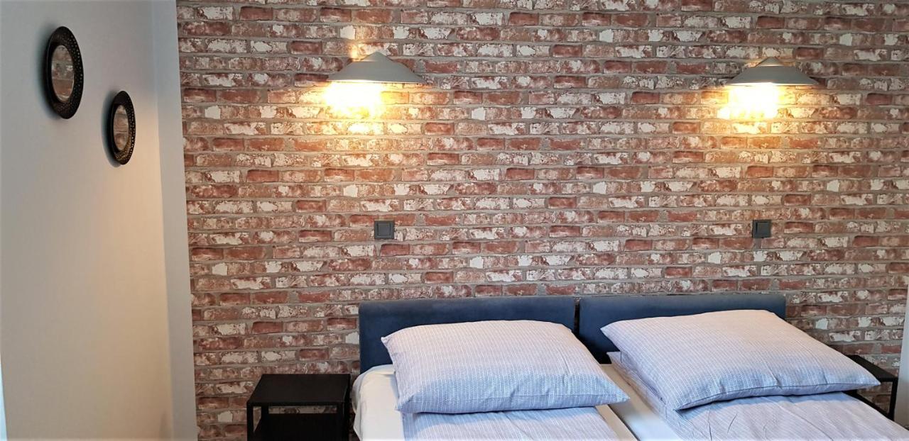 Apartament Centrum Park Ul Waszyngtona 쳉스토호바 외부 사진