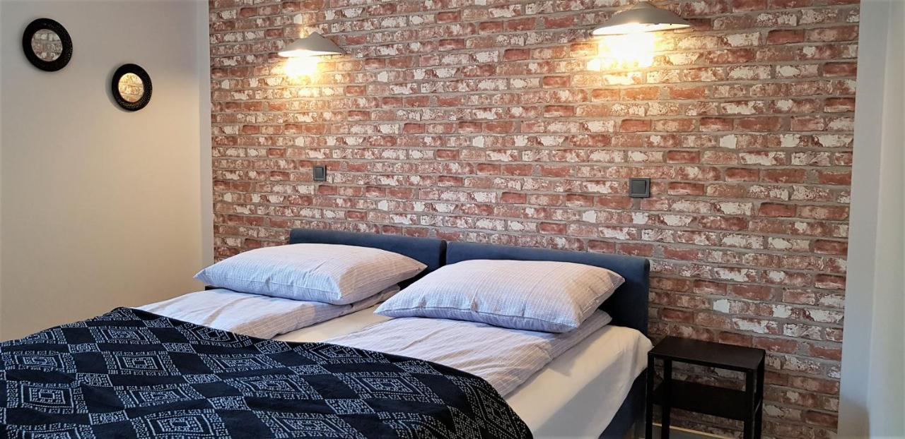 Apartament Centrum Park Ul Waszyngtona 쳉스토호바 외부 사진